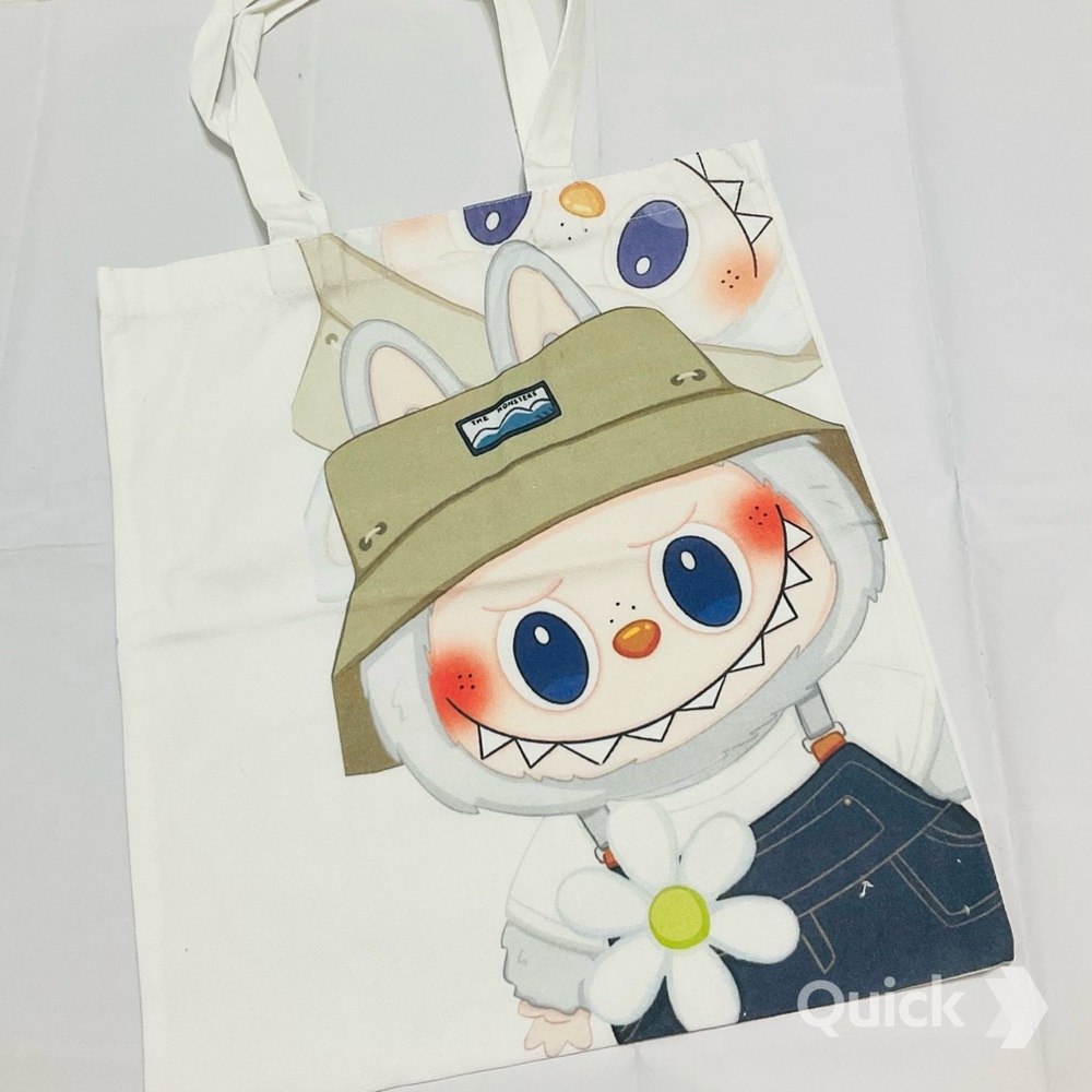 Tote bag